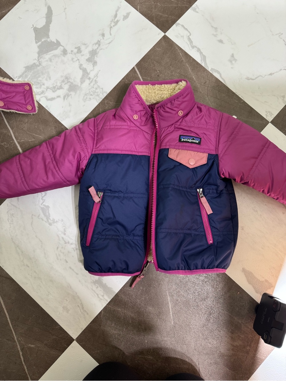 Patagonia baby Pink and Navy Two-Tone Insulated Puffer Jacket (reversible)